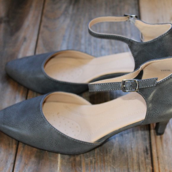 Journee Collection Bettie Tru Comfort ALMOND Toe Mid Heel Pumps Grey 9 NWOB - Picture 10 of 14